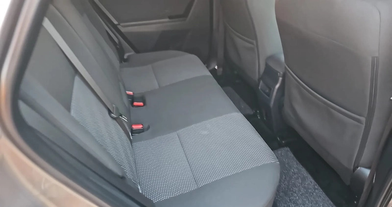 Toyota Auris cena 34900 przebieg: 225000, rok produkcji 2013 z Libiąż małe 232
